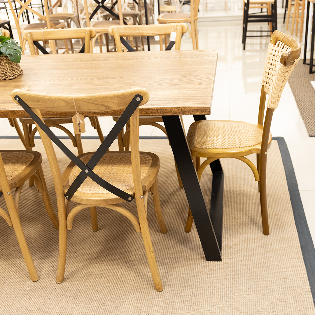 COMEDOR EMILIA ROBLE 200x100cm + 6 SILLAS ALONSA + 2 LORENZA ROBLE