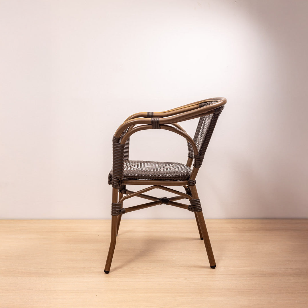 SILLA PARISINA (BRAZOS) CAFÉ