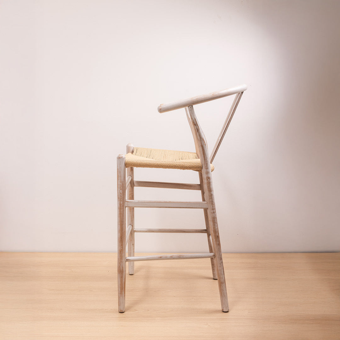 Taburete Wishbone Lemon