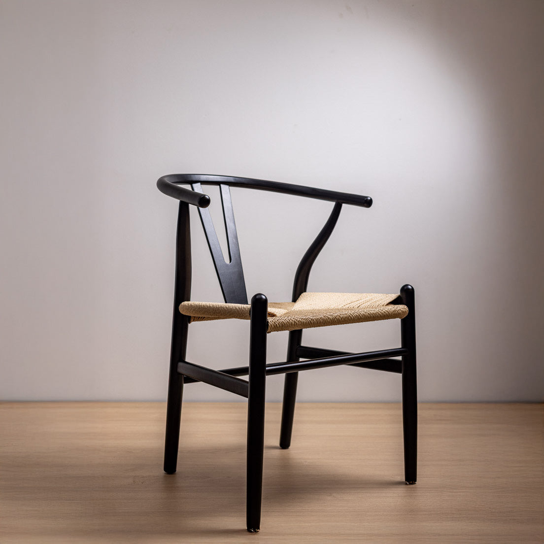 Silla Wishbone Negra