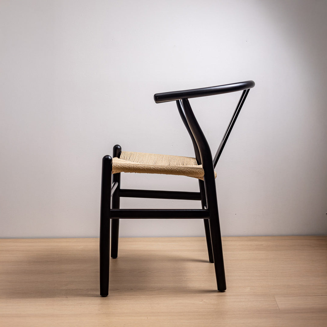 Silla Wishbone Negra