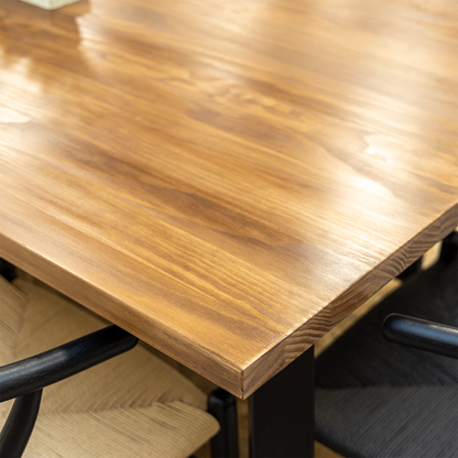 COMEDOR JOSEFA PINO  200x100cm + 8 SILLAS WISHBONE