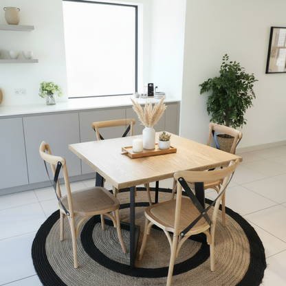Comedor Pettra 100X100Cm + 4 Sillas Alonsa Mesa