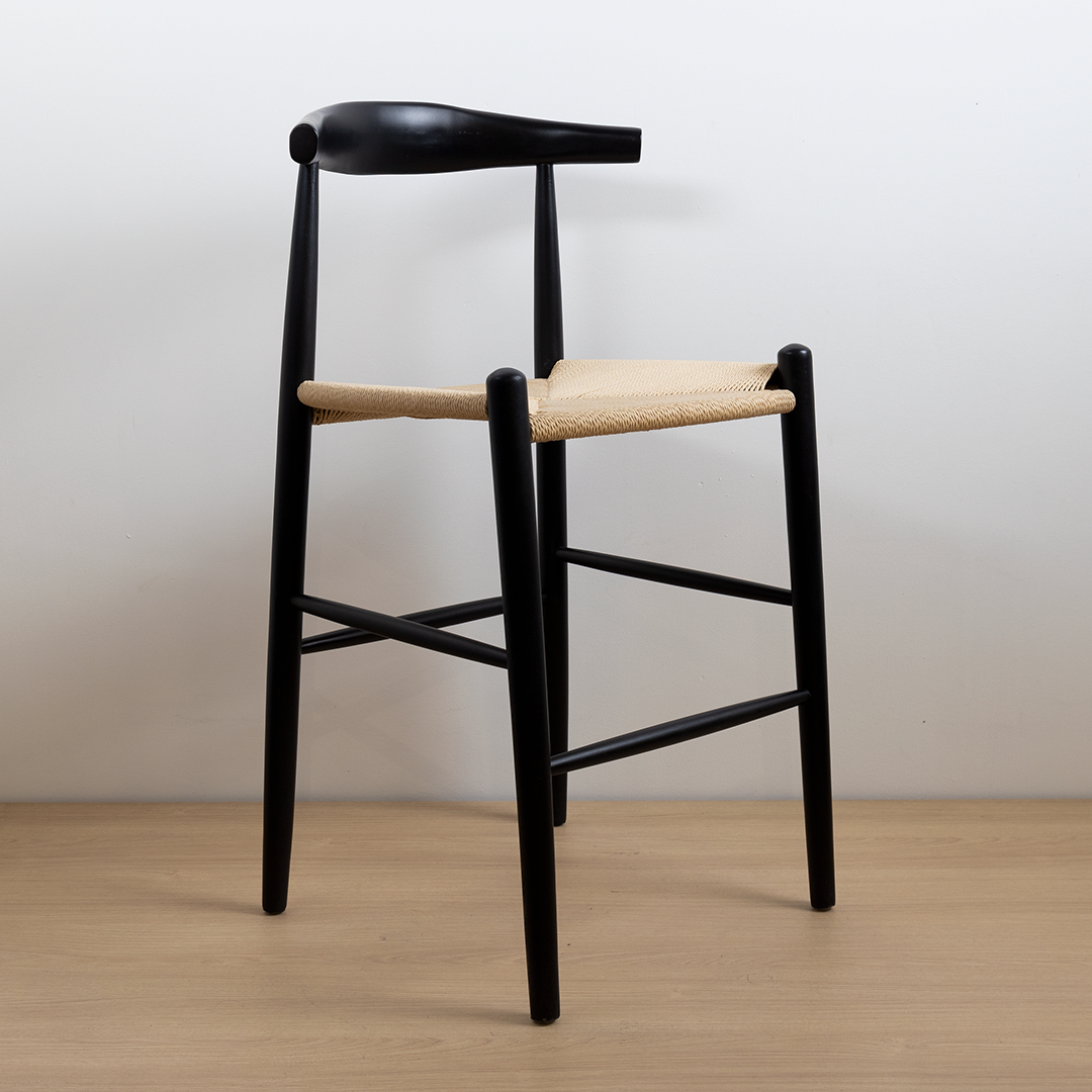 TABURETE ELBOW NEGRO ASIENTO NATURAL