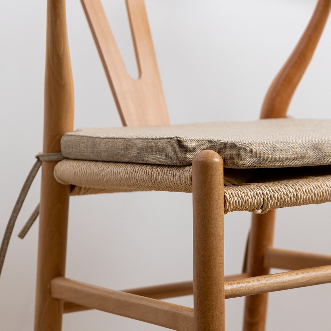 COJÍN LINO TABURETE WISHBONE