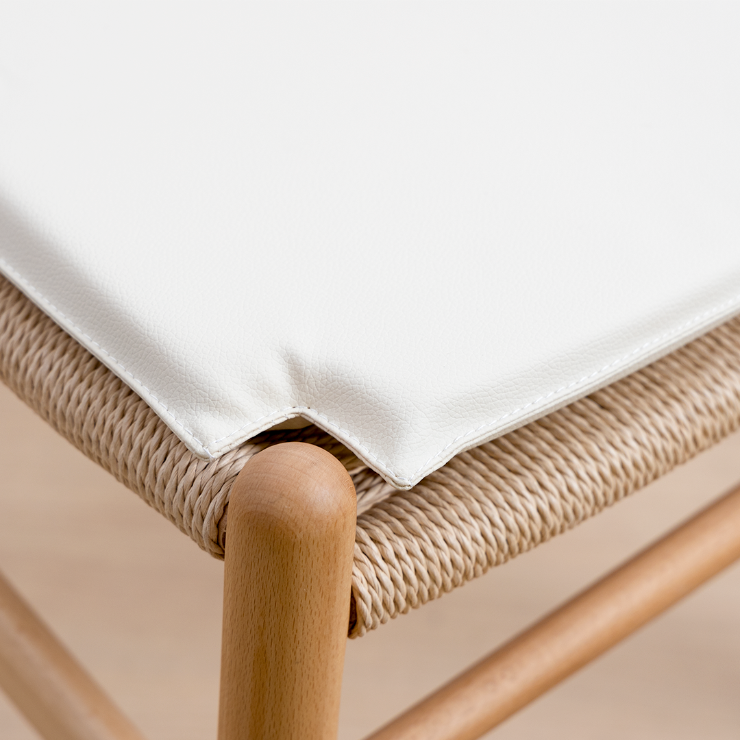 COJIN ECO CUERO WISHBONE CRUDO