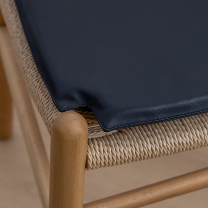 COJIN ECO CUERO WISHBONE NEGRO