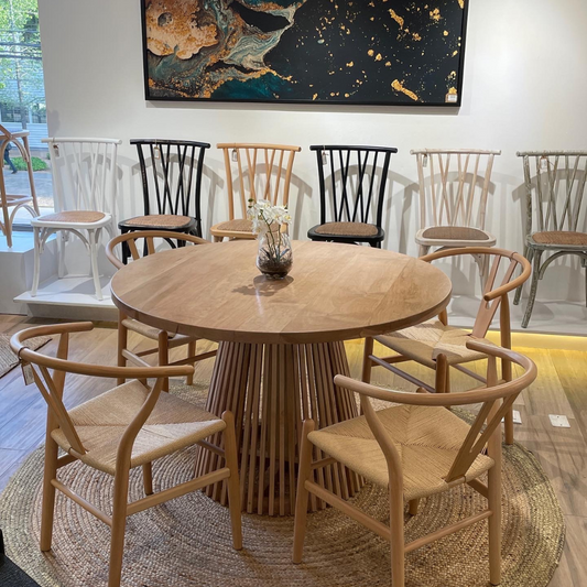 Comedor Martina Natural + 4 Sillas Wishbone Mesa