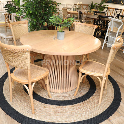 Comedor Martina Natural + 4 Sillas Sienna Mesa